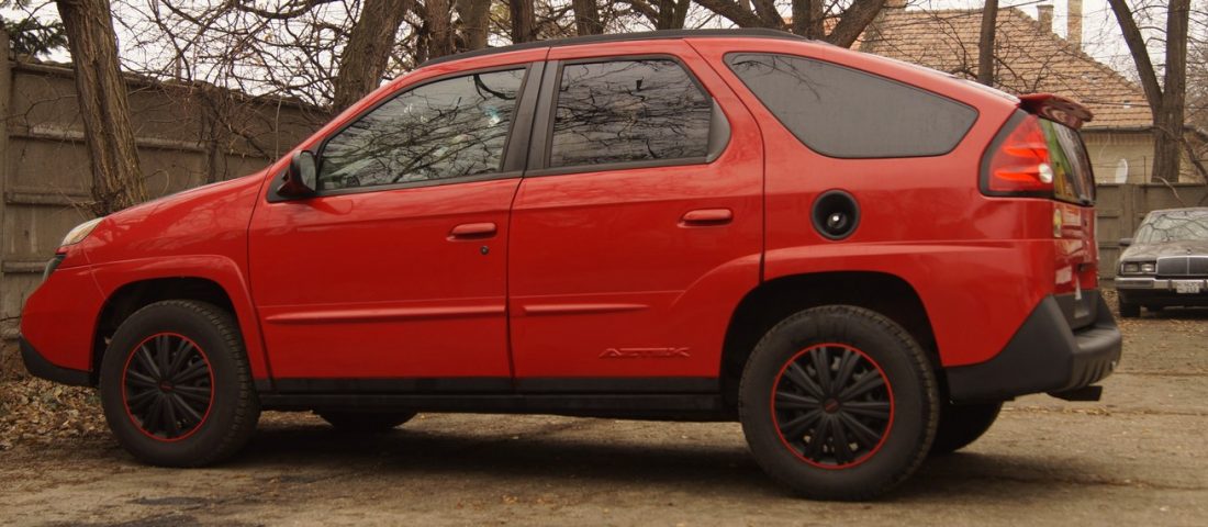 Kipróbáltuk a világ legcsúnyább autóját