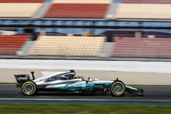 F1: A Mercedes a Red Bull mellé állt