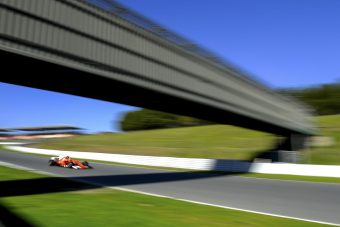 F1: A Red Bullt aggasztja a Ferrari tempója