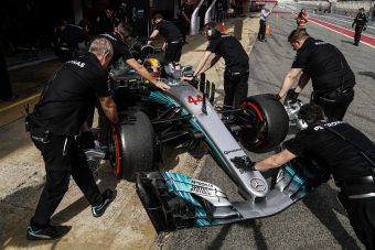 Lauda: A Ferrari gyorsabb a Mercedesnél