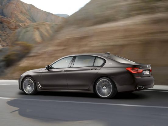 A 6 legdrágább új autó itthon 6 BMW-M760Li-xDrive-V12-2
