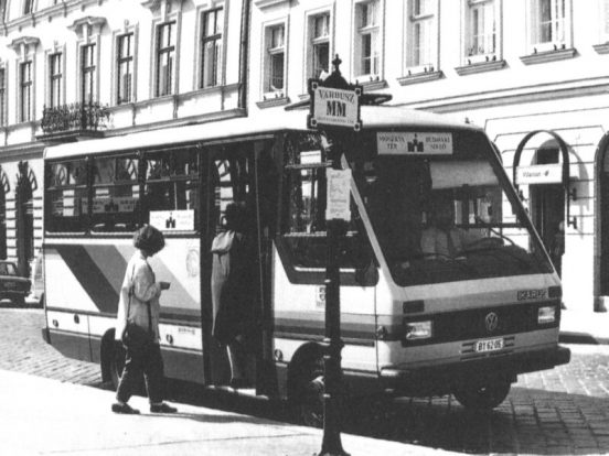 Így sikerült a Volkswagen és az Ikarus összeházasítása 3 Ikarus 521-es korabeli fotón.