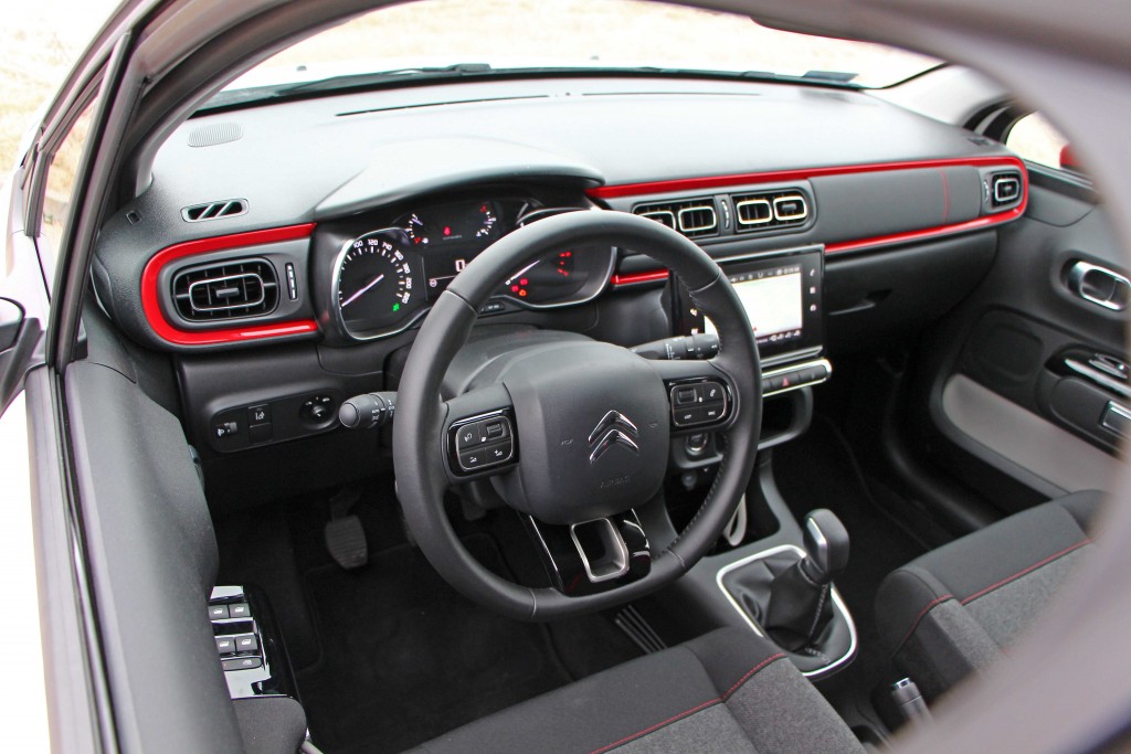 Teszt: Suzuki az olcsó Škoda és a vagány Citroën ellen 16