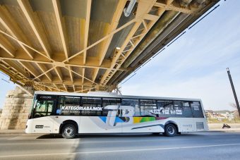 Akár Budapesten is feltűnhet az új magyar busz