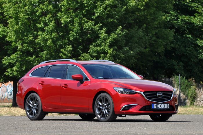 A Mazda megmenti a Wankel-motort! 2 Nagyobb hengerűrtartalmú dízelekkel kevesebb NOx-kibocsátással érhető el azonos nyomaték, mint a kisebbekkel, ezért 2,2 literes a Mazda dízelmotorja