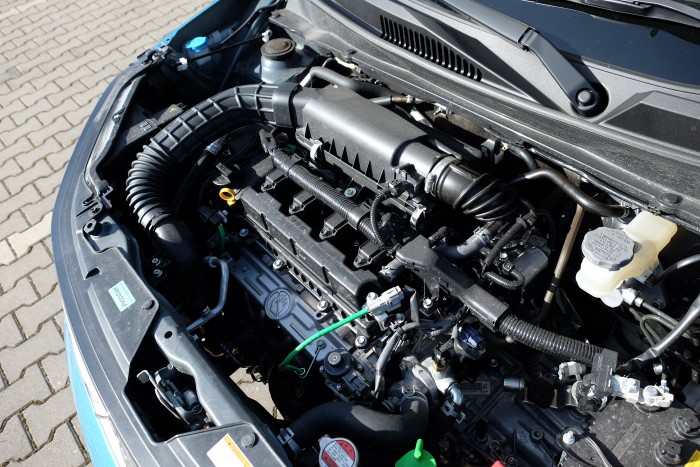 A legcukibb SUV: Suzuki Ignis 6 90 lóerős az 1,2 literes, szívó benzinmotor. Csúcsnyomatéka 120 Nm
