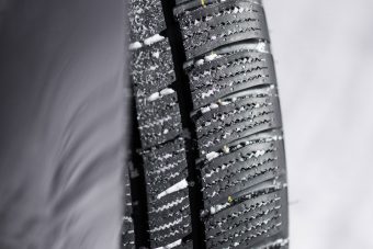 Holnaptól razzia, ezt tudnod kell a téli gumikról