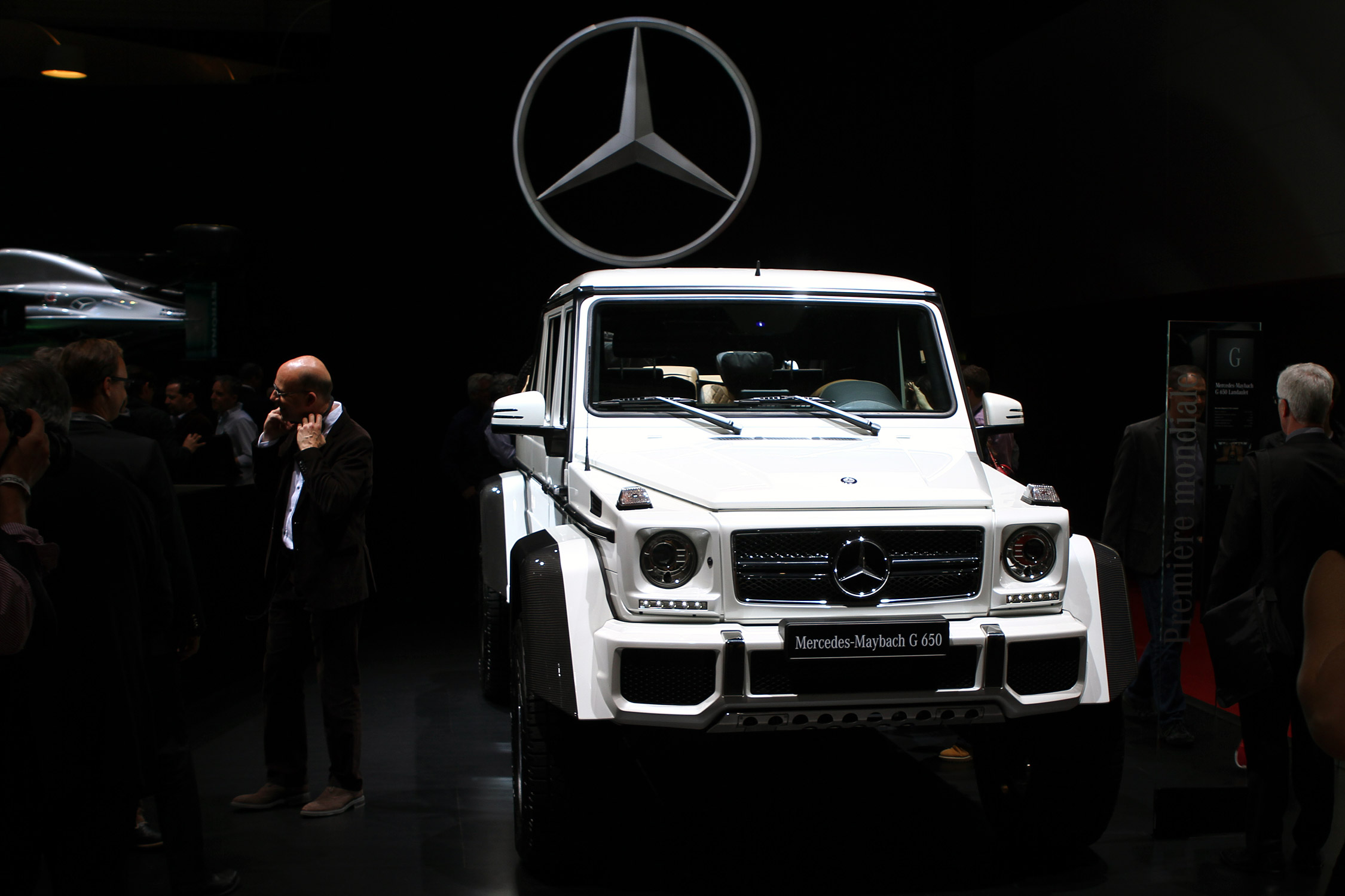Variációk Mercedes G-re Genfben 3