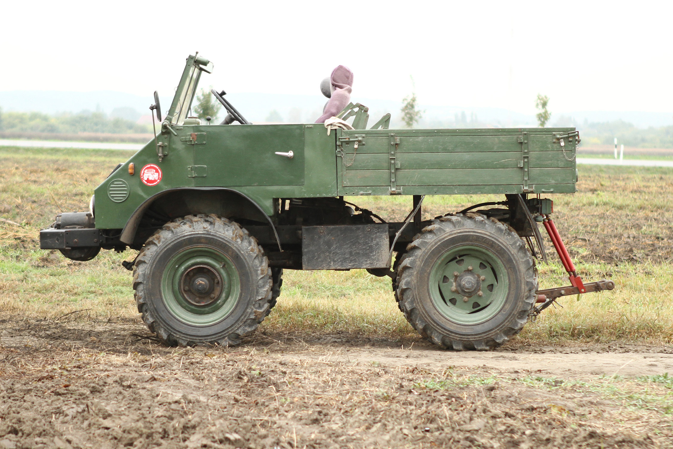 Unimog a tyúkolból 6