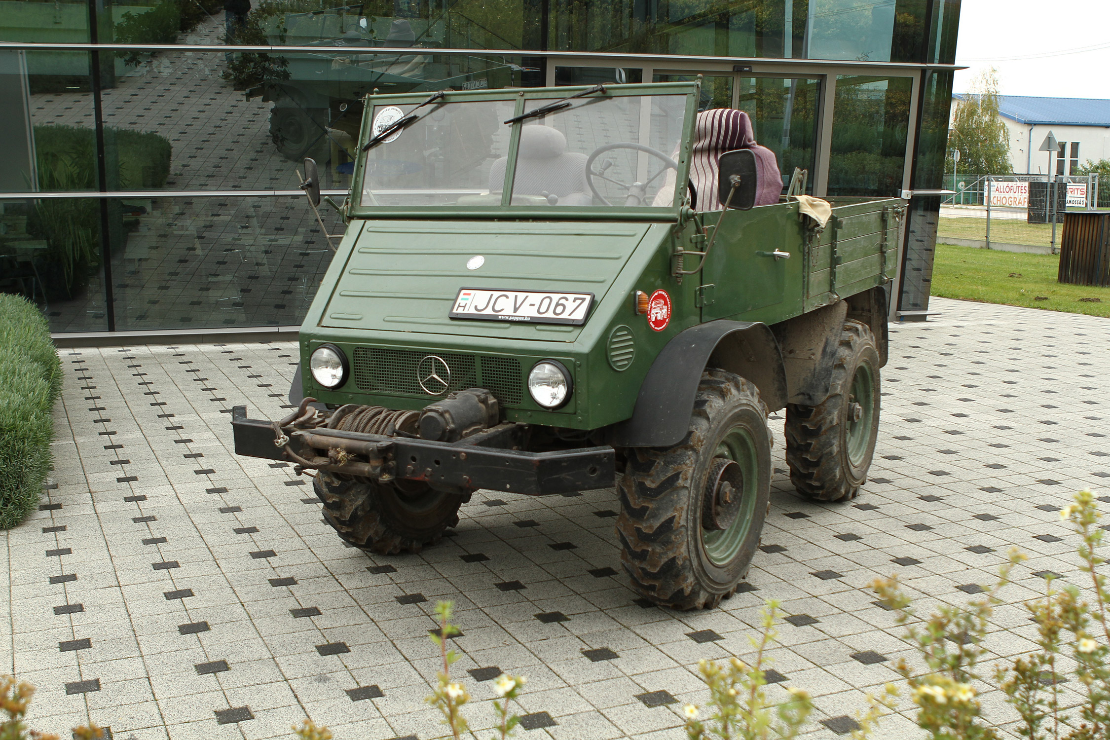 Unimog a tyúkolból 31