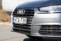 Alapmotorral is Audi az A4? 46