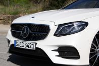 Pompázatos világ az új Mercedes E Coupéban 33