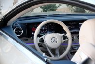 Pompázatos világ az új Mercedes E Coupéban 42