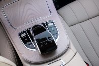 Pompázatos világ az új Mercedes E Coupéban 48