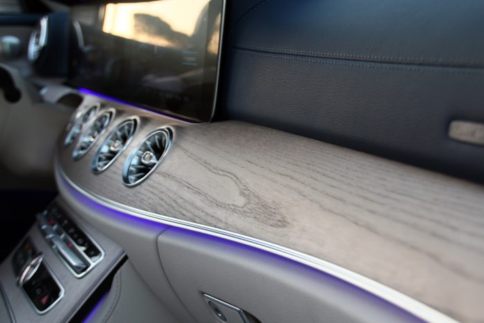 Pompázatos világ az új Mercedes E Coupéban 53 Gyönyörű a natúr fabetét