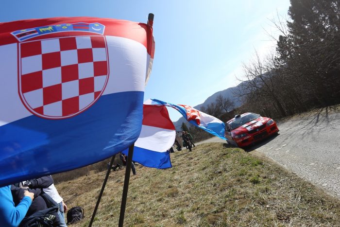 Csúcsautókkal indul a magyar raliszezon 1 | Vezess KACS0026