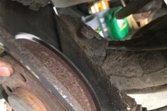 És erre az autóra még augusztusig van műszaki