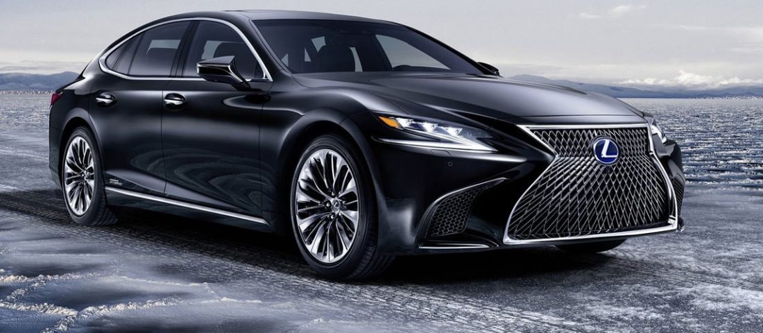 Gyalogost kerül az új Lexus