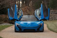 Irdatlanul sokat fizettek ezért a McLaren P1-esért 2