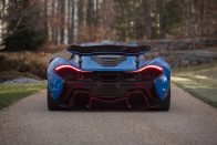 Irdatlanul sokat fizettek ezért a McLaren P1-esért 11