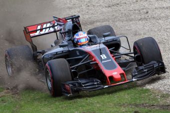 F1: Baleset miatt leállították az edzést - videó