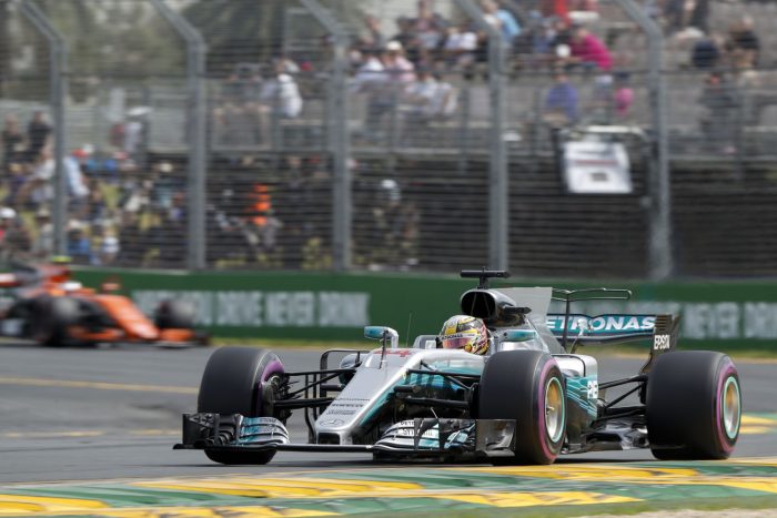 F1: A Mercedes elvégzi a házi feladatait Kínára