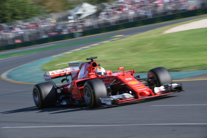 F1: Ha gyors a Ferrari, Vettel marad 1 | Vezess melbourne_f1_fut_10