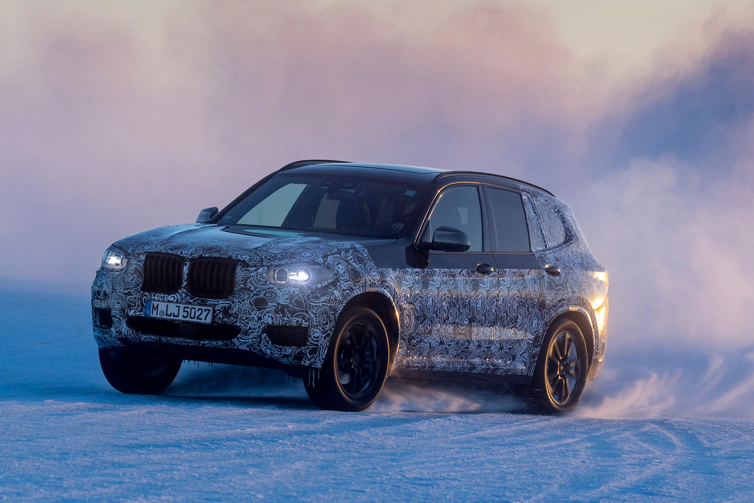 Hivatalosan buktatták le az új BMW X3-ast 7