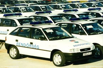 Feltámad a legendás magyar rendőrautó
