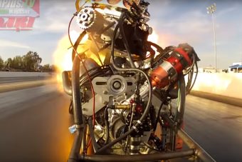 Ilyen közelről még nem láttál motort szétrobbanni