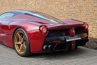 Gazdát keres az egyik legszebb LaFerrari 21