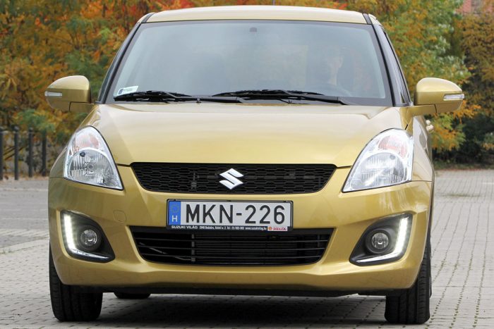 Benzinpárán megél az új Suzuki Swift 94