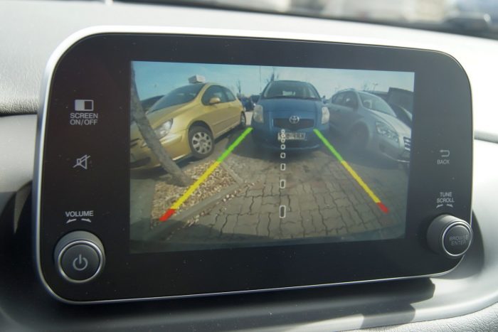 Mit tud a Fiat nagy családi kombija? 12 Feláras tétel a tolatókamera és a tolatóradar, még a Lounge-hoz is