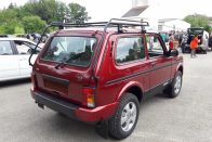 Ferrari motoros Lada Niva és GT-R-t verő orosz 4×4-es 13