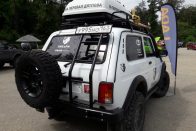 Ferrari motoros Lada Niva és GT-R-t verő orosz 4×4-es 15