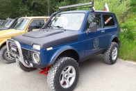 Ferrari motoros Lada Niva és GT-R-t verő orosz 4×4-es 19