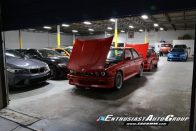 Zsír új BMW E30 M3-ast valaki? 24