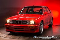 Zsír új BMW E30 M3-ast valaki? 2