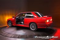 Zsír új BMW E30 M3-ast valaki? 15