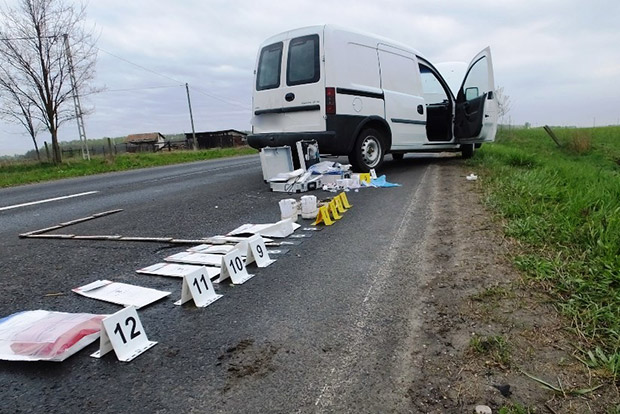 Ha vannak hülye autótolvajok, ezek a fiúk azok