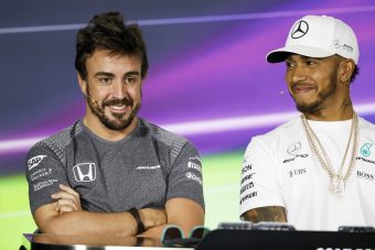 Hamilton: Alonso nem jön a Mercedeshez