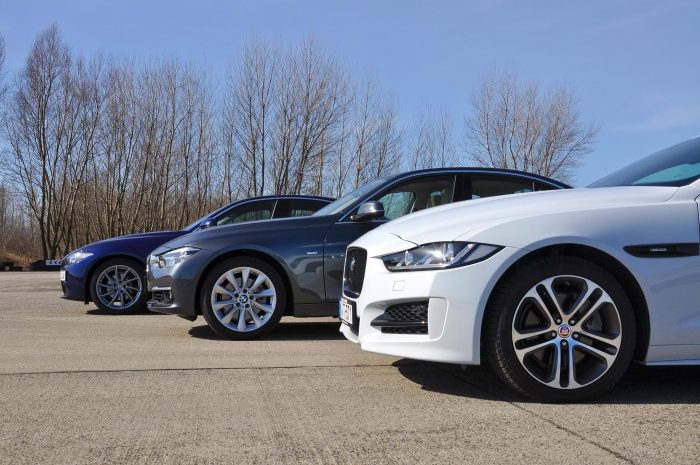 Mire megy az Alfa Giulia a 3-as BMW-vel és a Jaguar XE-vel? 3 Az Alfa orra a leghosszabb
