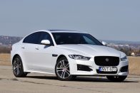 Mire megy az Alfa Giulia a 3-as BMW-vel és a Jaguar XE-vel? 216