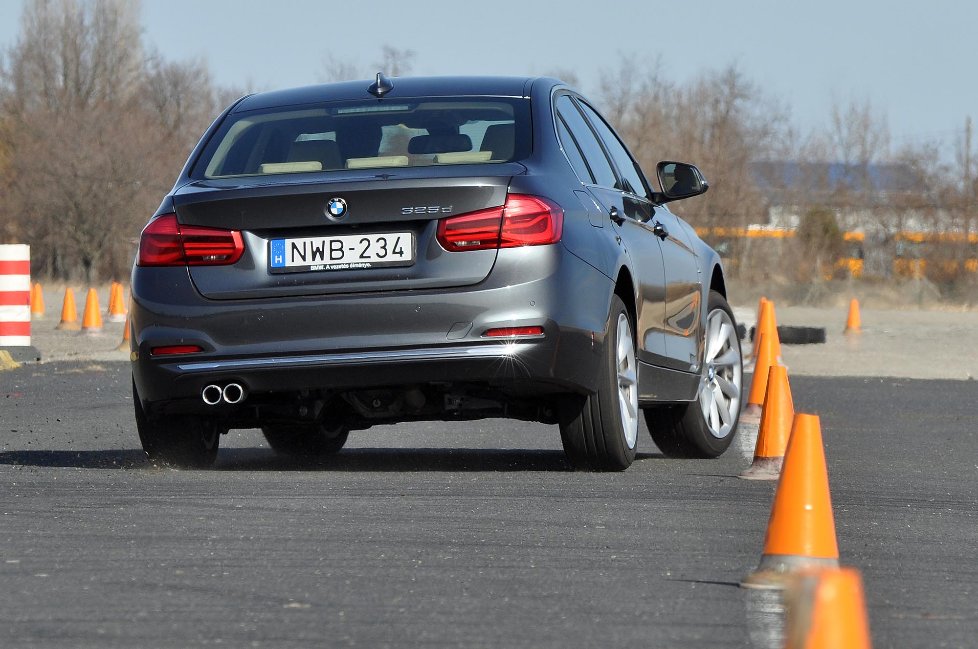 Mire megy az Alfa Giulia a 3-as BMW-vel és a Jaguar XE-vel? 107