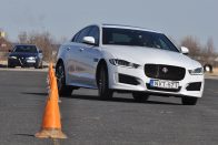 Mire megy az Alfa Giulia a 3-as BMW-vel és a Jaguar XE-vel? 228