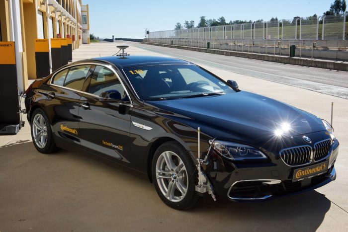 Mit tud a Continental új nyári gumija? 4 Hogy ne csak érzésből fejlesszen a Conti: szenzorokkal teletűzdelt teszt-BMW