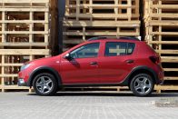 Ésszerű szabadidőautó: Dacia Sandero Stepway 49