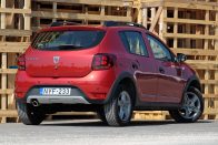 Ésszerű szabadidőautó: Dacia Sandero Stepway 50