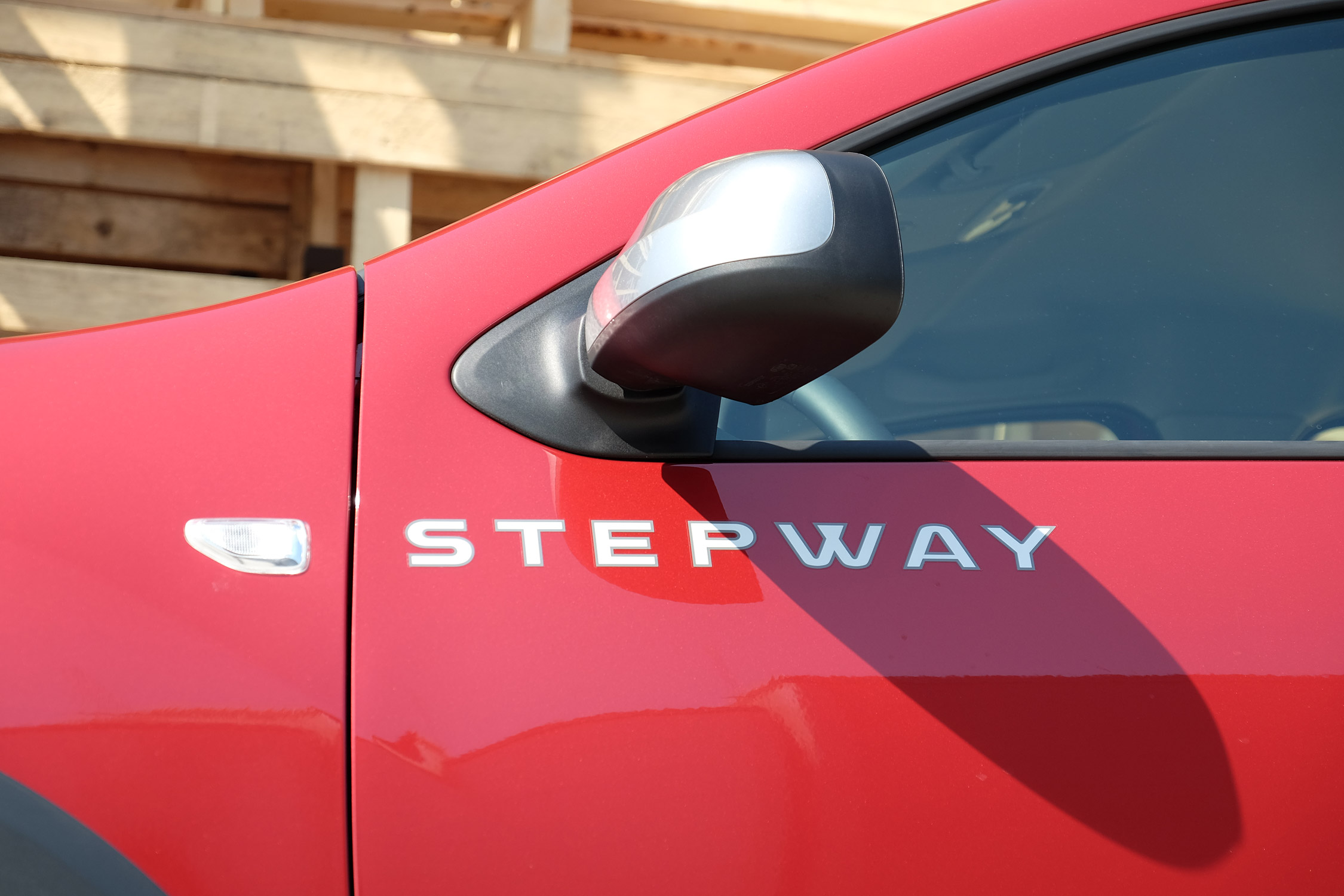 Ésszerű szabadidőautó: Dacia Sandero Stepway 10