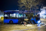 Fotókon a Széll Kálmán téren kiégett busz 10